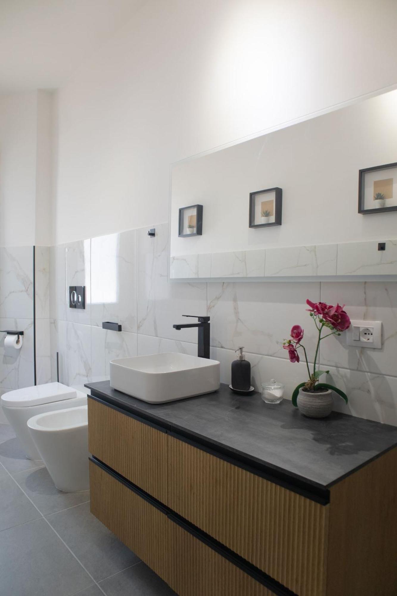 Sara'S Home - Modern Apartment Near Metro, Perfect For Families And Groups In Rom Exteriör bild